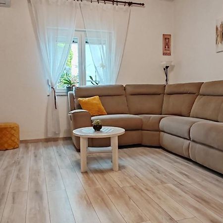 Apartment Nereo Сень Экстерьер фото